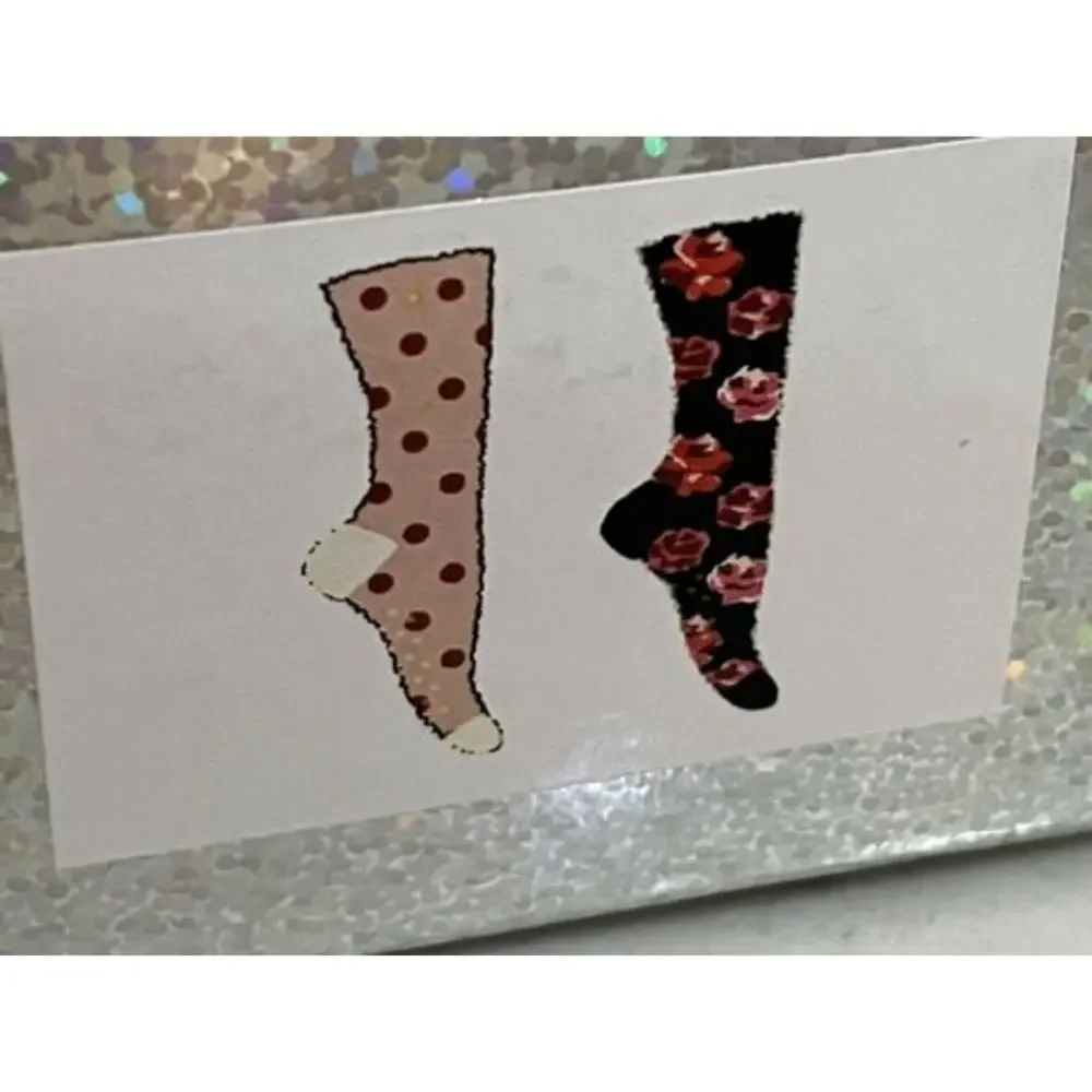 Kate Spade Roses 2 pairs softee socks new